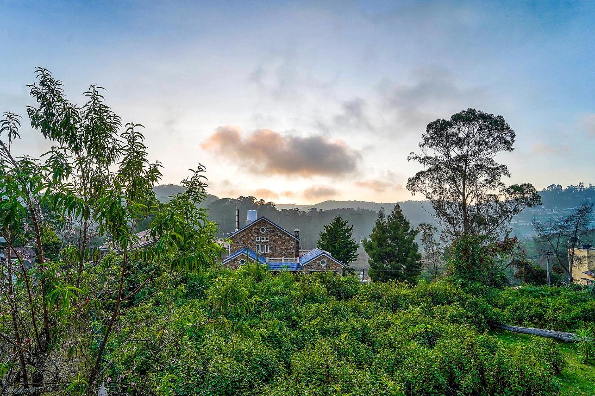 Fabexpress Annaiillam Hotel Kodaikanal Exterior photo